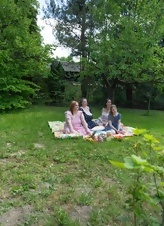 Picnic Pics With Mature Floral Dress Milfs