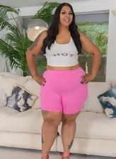 Mature Curvy Babe in Tight Shorts