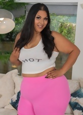 Mature Curvy Babe in Tight Shorts