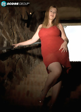 Milf Nude Pics Showcasing Natural Tits And Bush