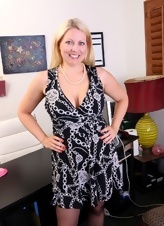 Mature Office Milf Nude Gallery With Big Tits