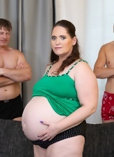 Pregnant Milf Gallery With Shirtless Studs