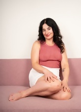 Curvy Mature Nude Gallery With Hairy Pussy Pose
