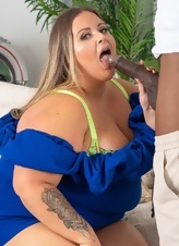 Mature Milf Pics: Big Booty Doggystyle Blowjob